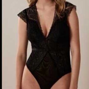 Sophie B. Black Lace Cap Sleeve Bodysuit see measurements